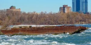 Lịch sử bất chấp cái chết của Niagara Scow