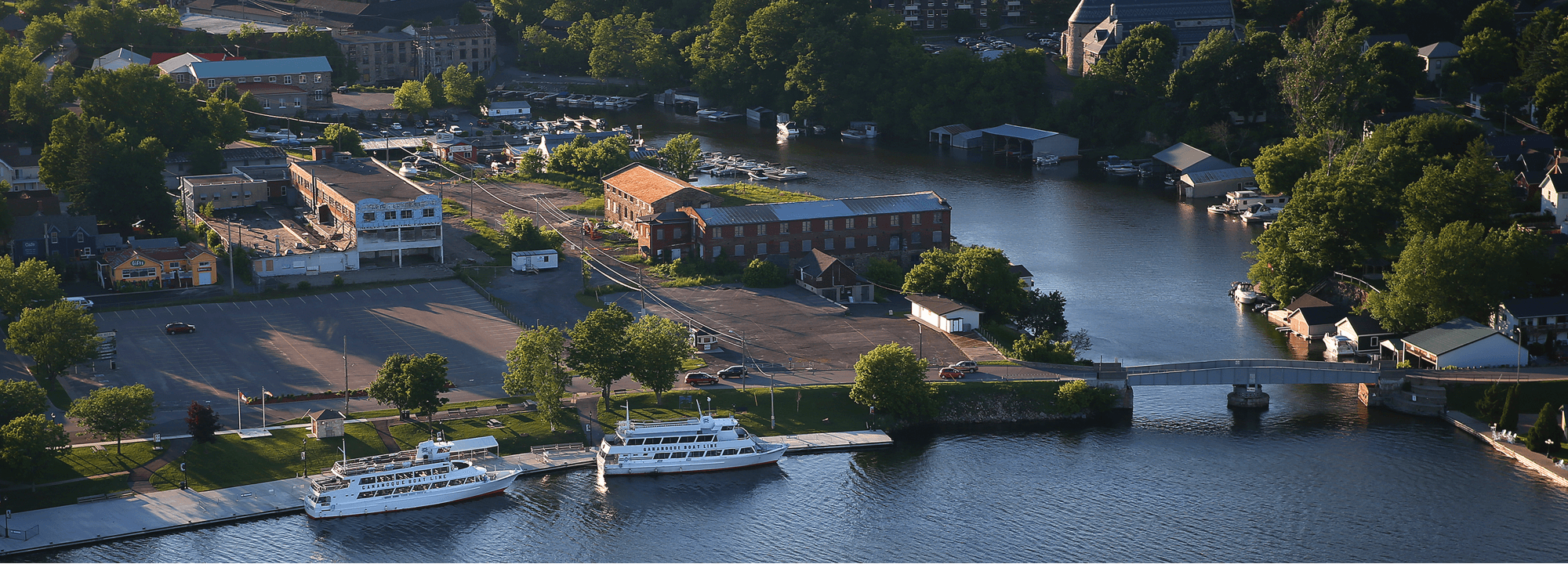 Explore-teh-1000-Islands-Hero