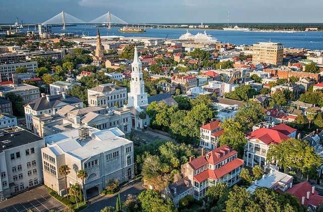 Charleston: Old Walled City Historical Walking Tour | City Experiences