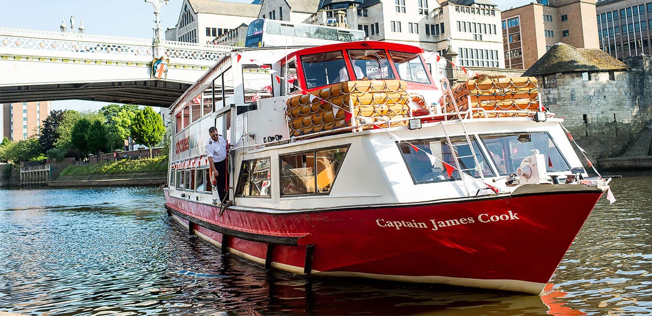 Le bateau York, le capitaine James Cook.