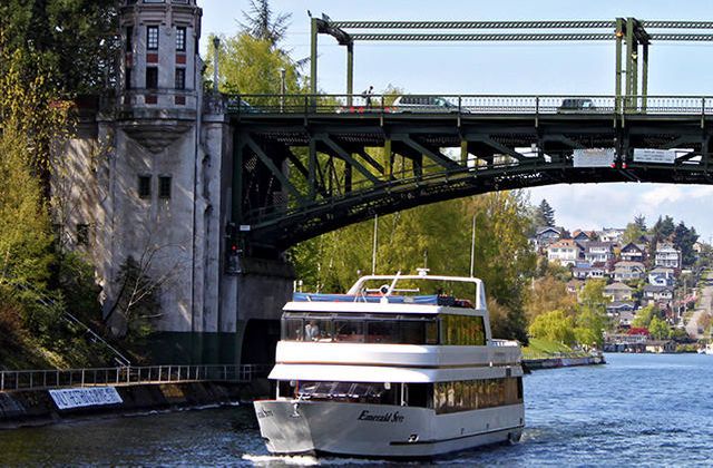 sunday brunch cruise seattle