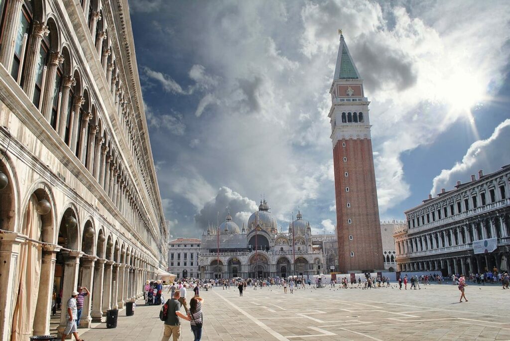 San Marco'nun çan kulesinin Campanile'si
