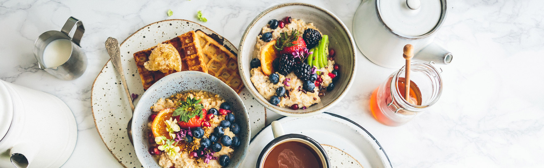 This New Sunday Brunch Near Toronto Serves Boozy Banana Pancakes