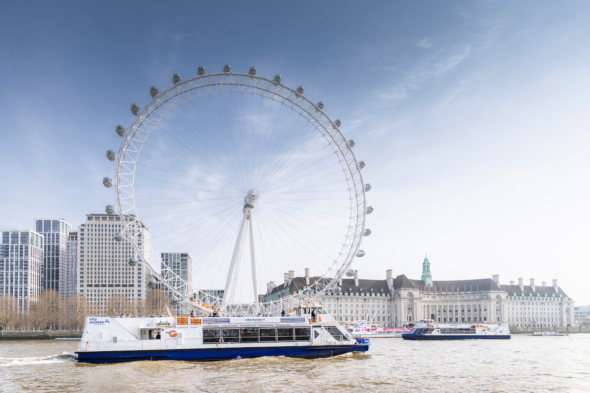 crucero turístico por el río támesis