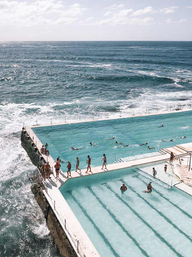悉尼 澳大利亚 海洋边的游泳池