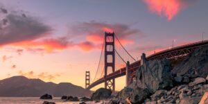 Solnedgang over Golden Gate Bridge i San Francisco