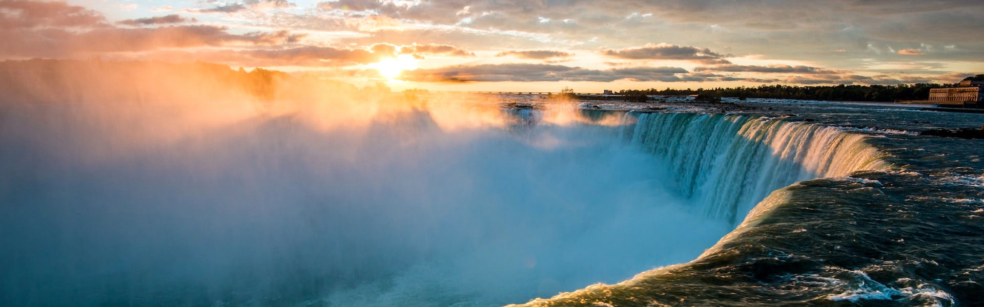 Sonnenuntergang an den Niagarafällen