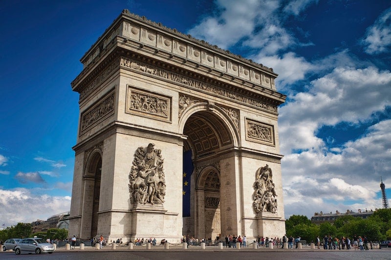 El Arco del Triunfo en París, Francia