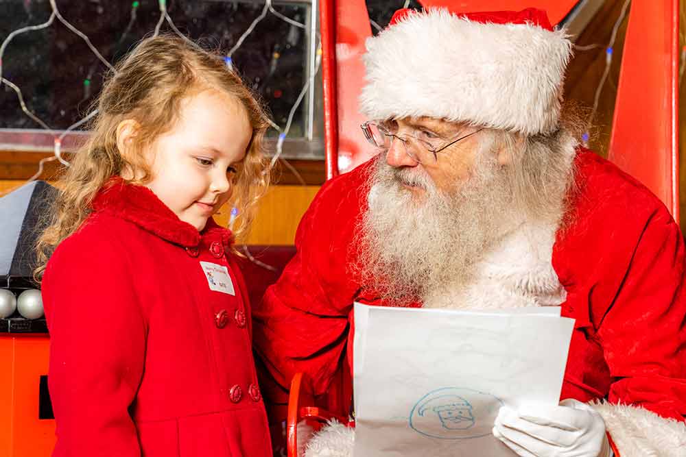 santa on york city cruises