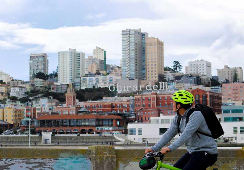 سان فرانسيسكو راكب دراجة هوائية