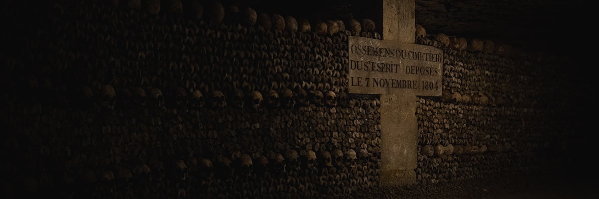 mur de catacombes