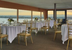 cruzeiro de cidade newport beach dining room