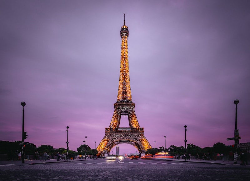 Tháp Eiffel về đêm