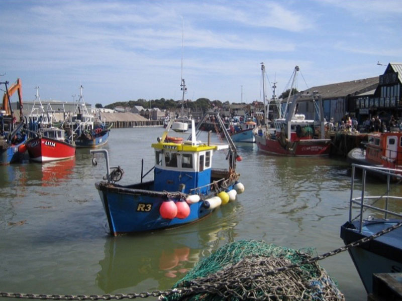 petits bateaux de pêche à kent whistable