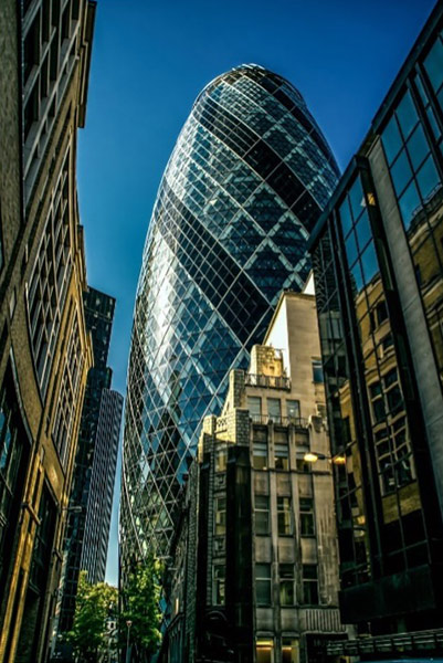 the gherkin building in london