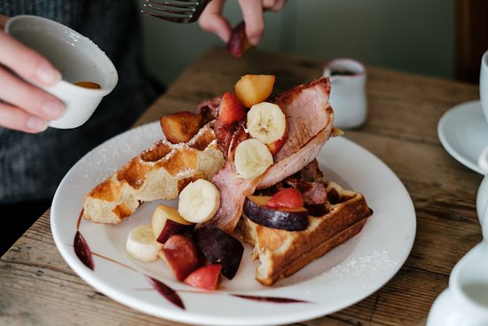 brunch at the pig and pastry in york, uk