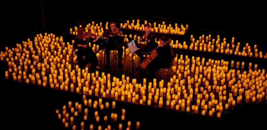 concerti a lume di candela sulle navi delle crociere urbane