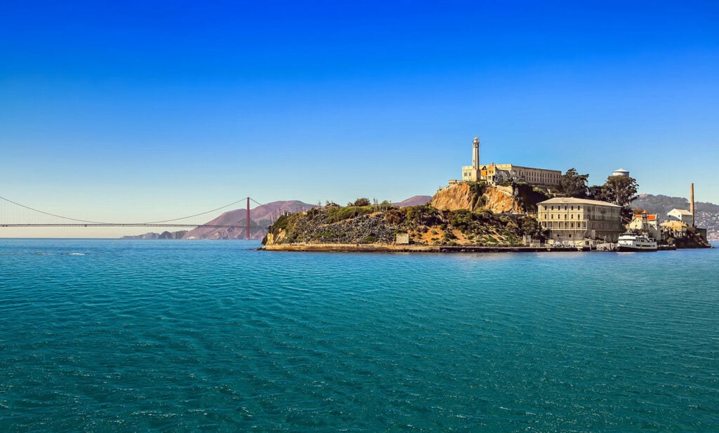 The Best Restaurants Around Alcatraz: Where to Eat Near the Island ...