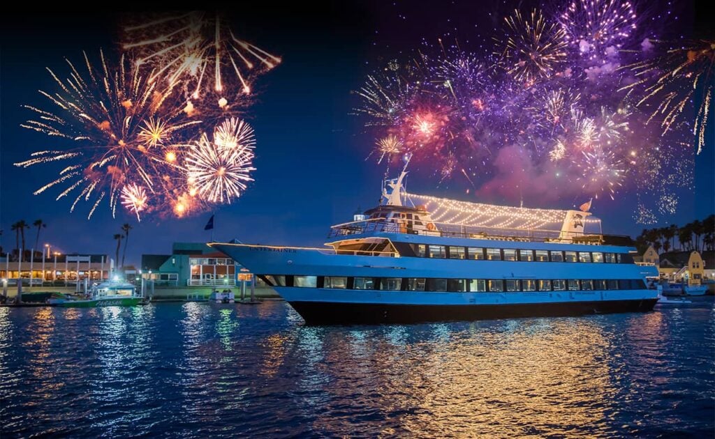 Fun July 4th Fireworks in Los Angeles, California (2024) - City Cruises™