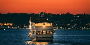 Los Angeles boat in sunset