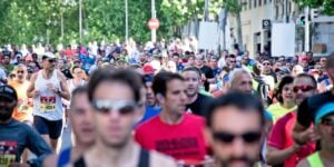 Group of runners running a marathon